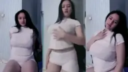 Berlian Ochi Joget Pamer Body Video by NoBokep Berlian Ochi Joget Pamer Body Video by NoBokep