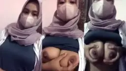 Dapet Kiriman Pap Toket Gede Hijab Video by xHamster Dapet Kiriman Pap Toket Gede Hijab Video by xHamster
